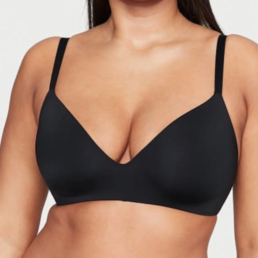 NWT Victoria’s Secret Lightly Lined Wireless T-Shirt Bra - Picture 1 of 10